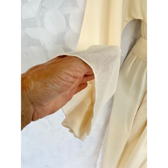 La Perla 100% Silk GEORGETTE Size 2 Long Ivory Dressing Robe Italy VINTAGE 90’s - Picture 10 of 16